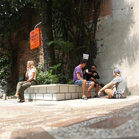 Charlie Palace Hostel Medellín Eksteriør billede