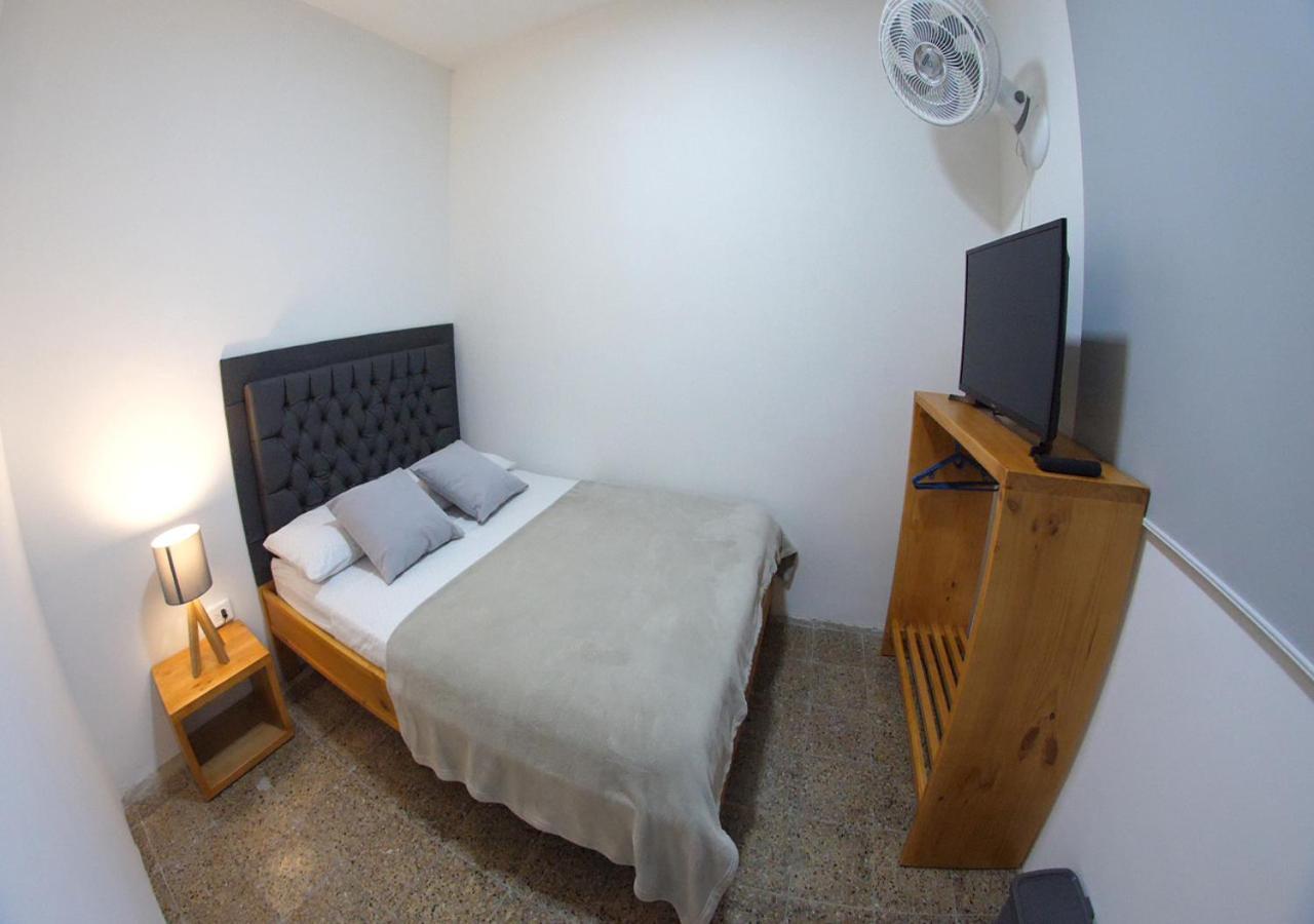 Charlie Palace Hostel Medellín Værelse billede